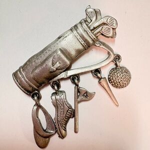 Charming vintage JJ pewter Golf Bag charm Brooch